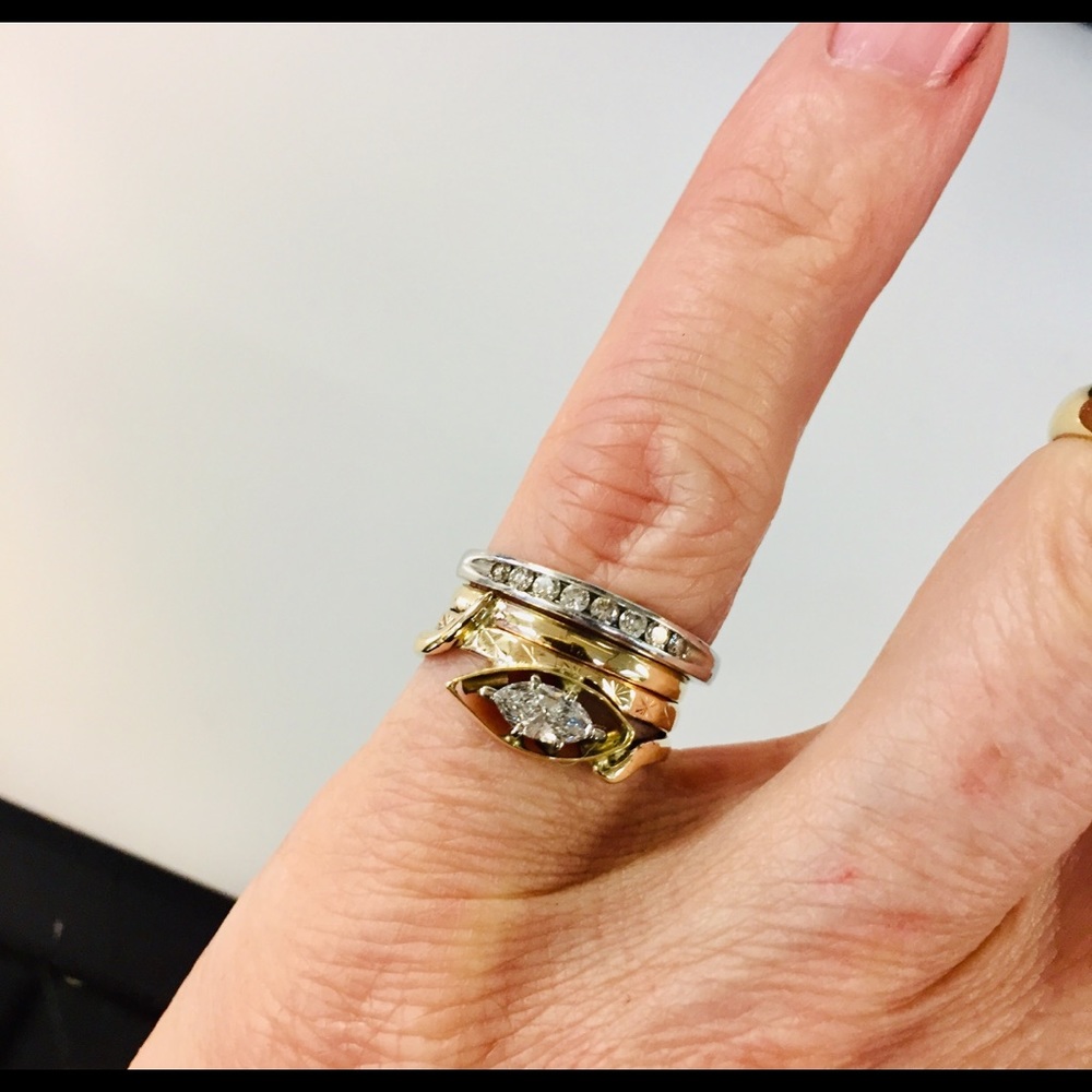 Gold and Diamond Snake ring - Picture 7 of 7